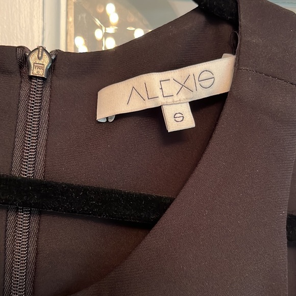 ALEXIE BLACK DRESS - Picture 2 of 2